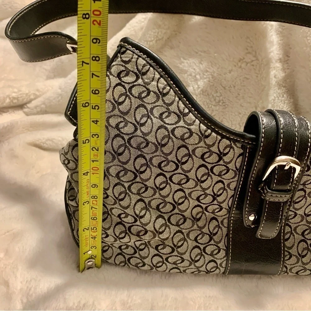 Shoulder Bag Like New Grey Canvas Black Vegan Leather Trim Circular Silver - Picture 15 of 16